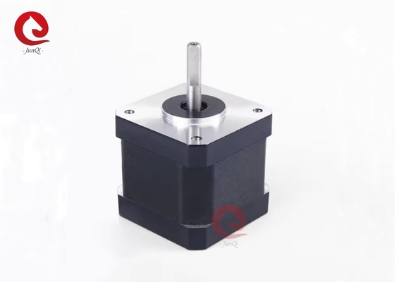 موتور 3 فاز هیبریدی Nema17 JQ423P24-0903A 24mm 0.9A 0.08N.m برای دستگاه پزشکی
